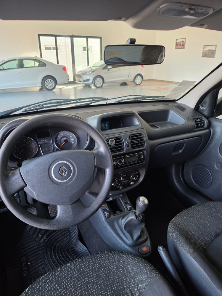Renault Clio 3P 1,2 Pack Plus — foto 3